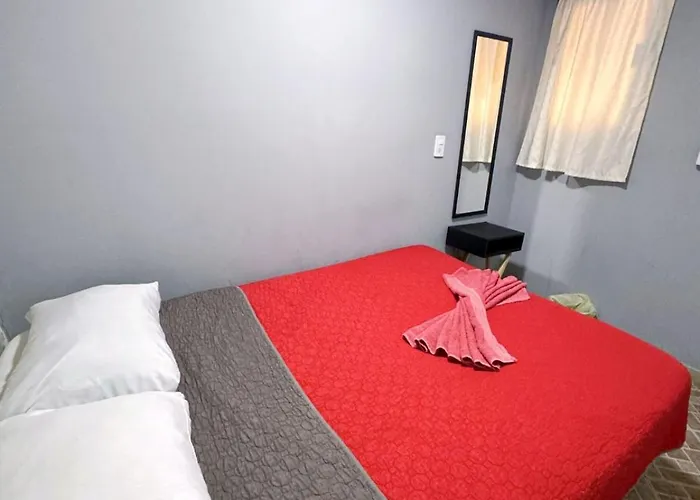 Casita Del Arbol Homestay