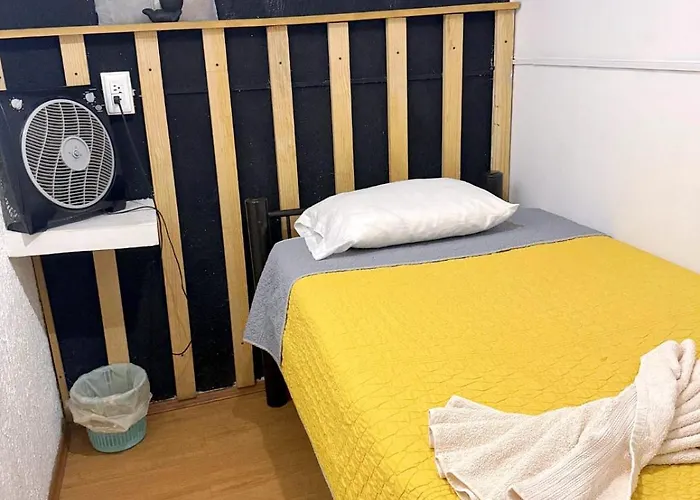 Casita Del Arbol Homestay
