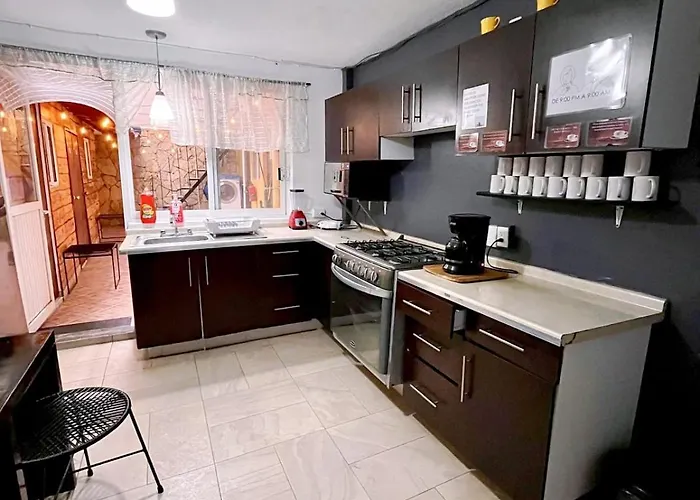 Homestay Casita Del Arbol *